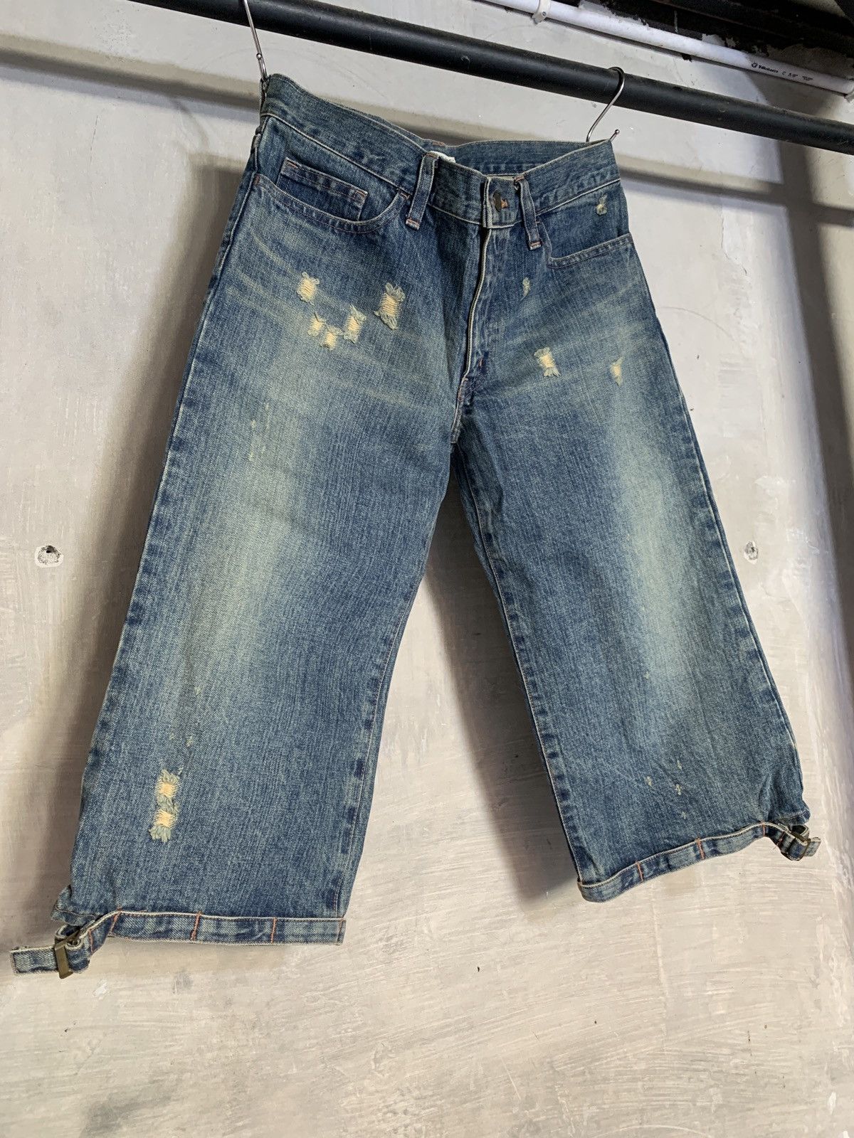 Tsumori Chisato Issey Miyake Tsumori Chisato Distressed Short Pants Denim Size US 30 / EU 46 - 2 Thumbnail