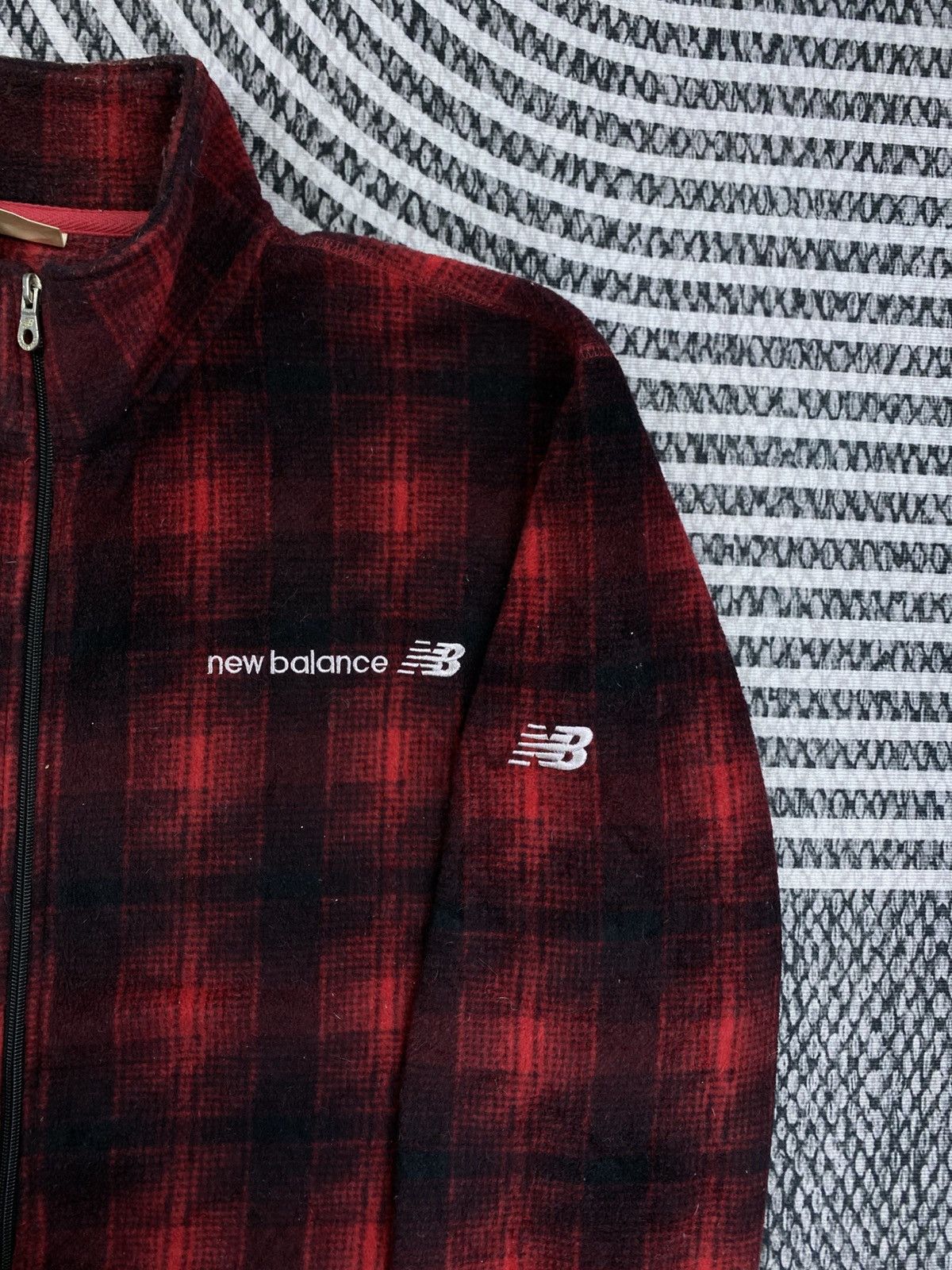 New Balance Vintage New Balance Red Checked Fleece Zipper Jacket Size US XL / EU 56 / 4 - 7 Thumbnail