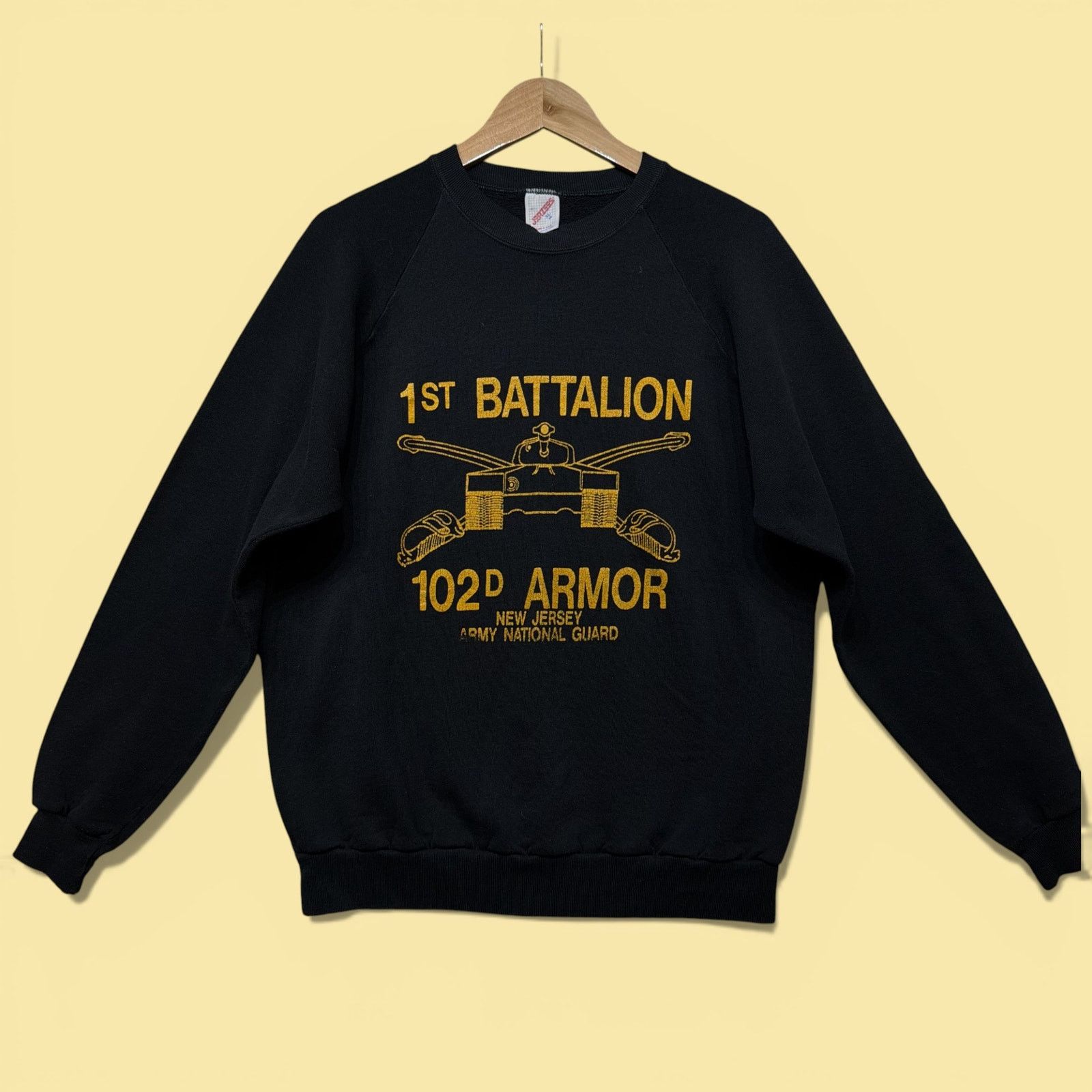 Jerzees Vintage 80s 102nd armor battalion Sweatshirt Size XL Size US XL / EU 56 / 4 - 1 Thumbnail