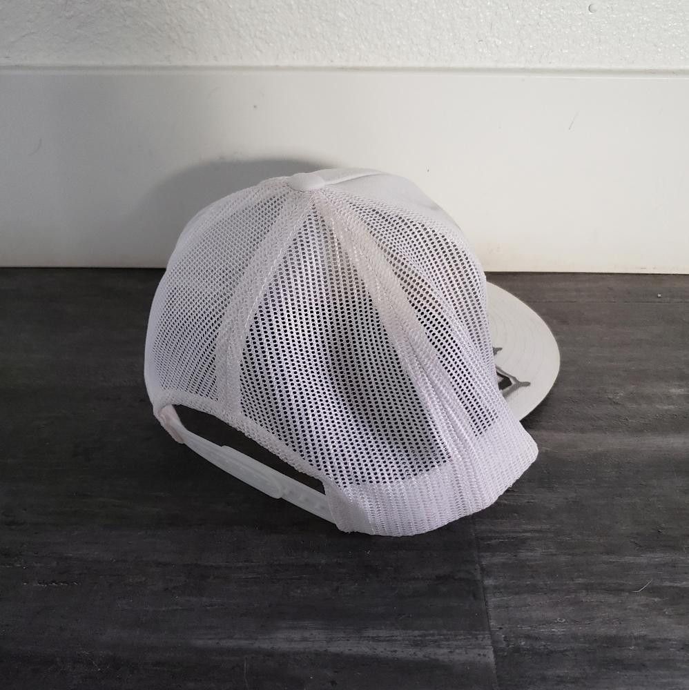 Designer White Black Classics Custom Maynne Lid Size ONE SIZE - 2 Thumbnail