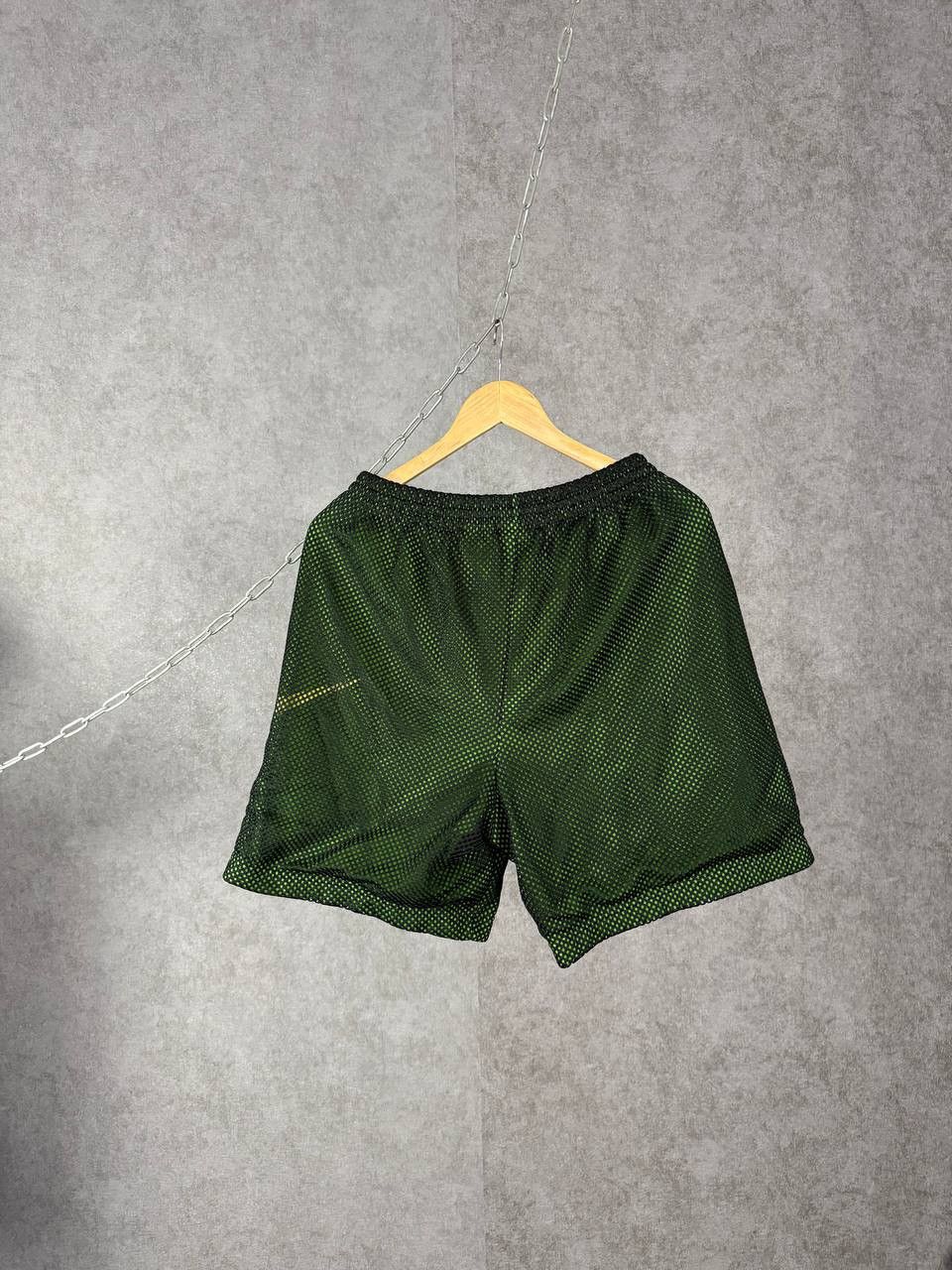 Nike Nike big swoosh vintage shorts Size US 34 / EU 50 - 4 Thumbnail