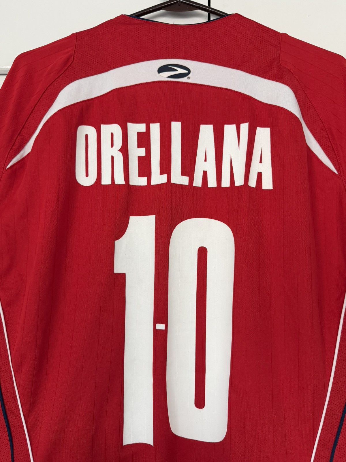Brooks BROOKS ORELLANA CHILE NATIONAL JERSEY 2008 WORLD CUP SOCCER Size US XL / EU 56 / 4 - 4 Thumbnail