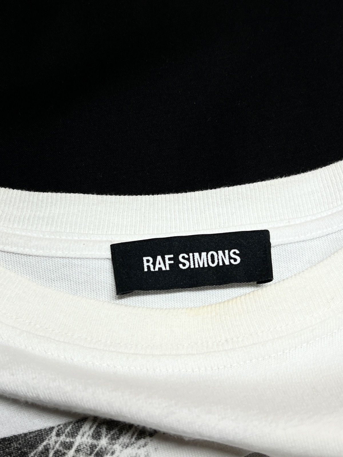Raf Simons Raf simons SS 19 cut out tshirt. Size US S / EU 44-46 / 1 - 3 Thumbnail