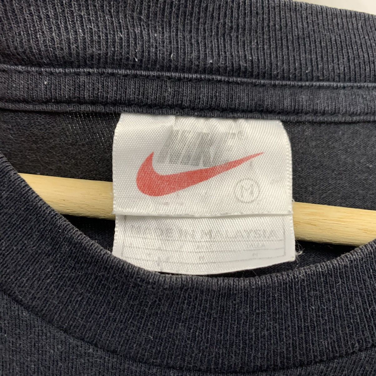 Nike Vintage 90s Nike big swoosh t-shirt Size US M / EU 48-50 / 2 - 5 Thumbnail