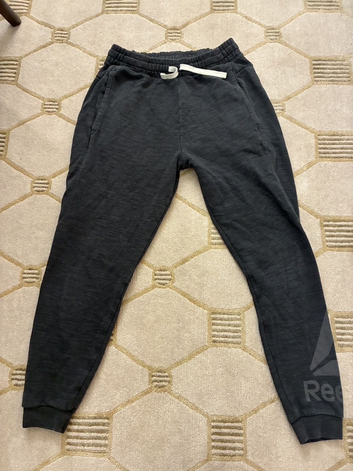 Reebok Reebok Joggers Size Small Size US 30 / EU 46 - 1 Thumbnail