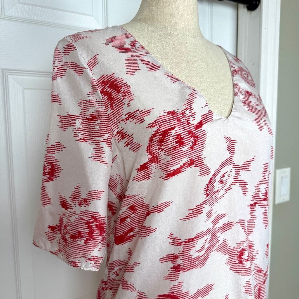 Other Equipment Femme Blouse S White Red Floral 100% Silk Designer Size S / US 4 / IT 40 - 3 Thumbnail