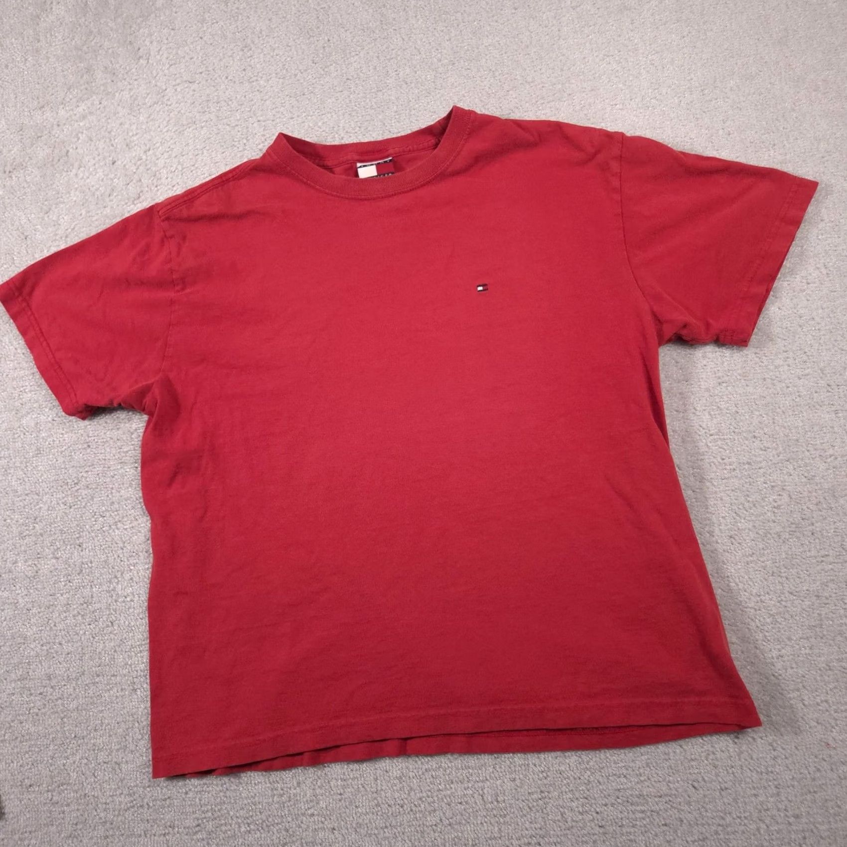 Tommy Hilfiger Tommy Hilfiger Shirt Mens Medium Red Embroidered Flag Logo Crewneck Cotton Tee Size US M / EU 48-50 / 2 - 2 Thumbnail