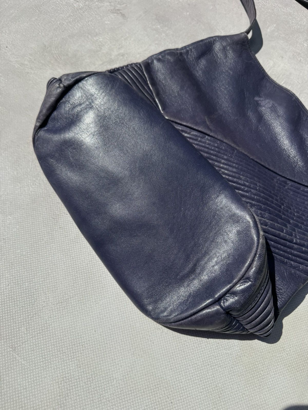 Versace Archive Gianni Versace Leather Shoulder Bag Size ONE SIZE - 12 Thumbnail