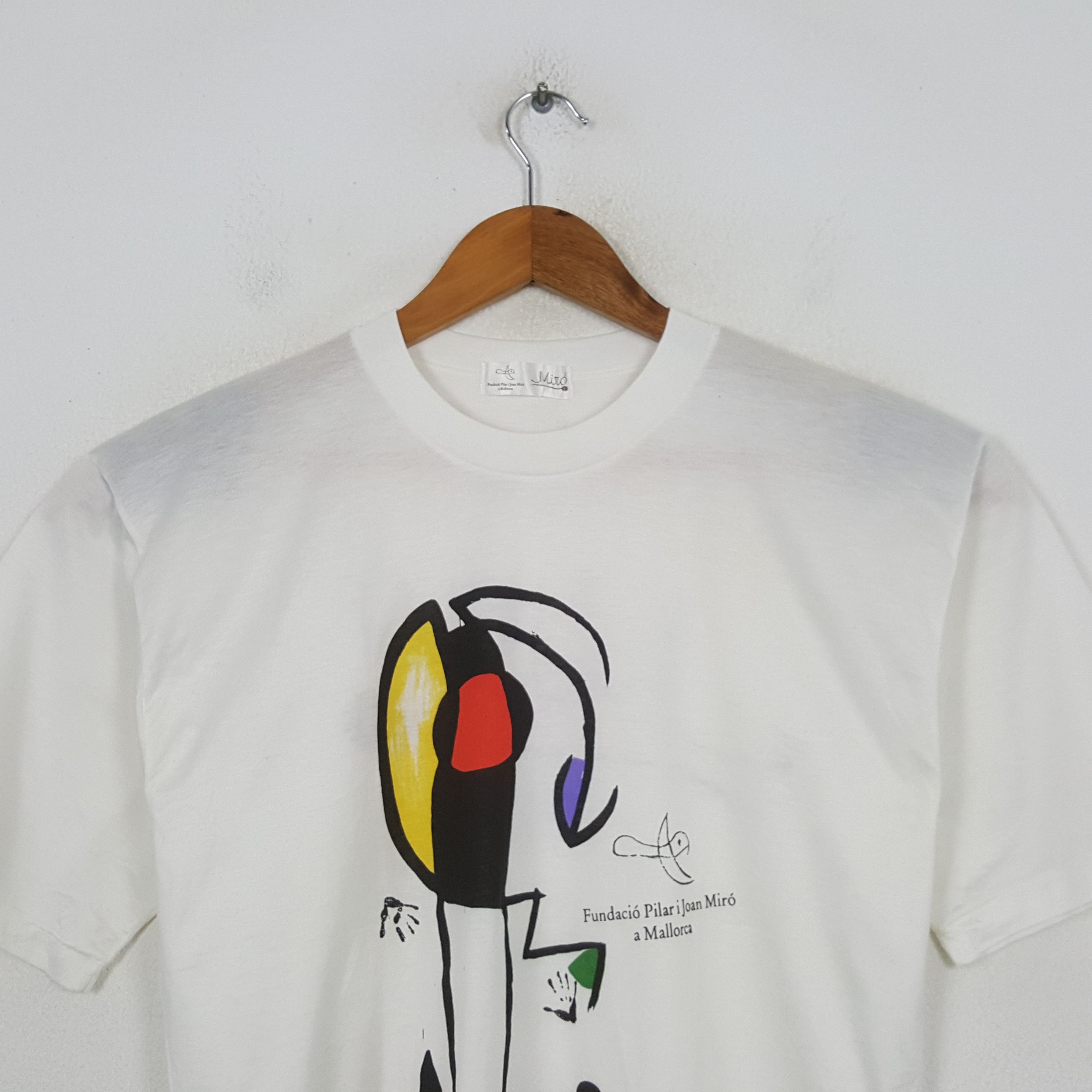 Arts & Science Vintage Joan Miro Spanish Art Painting Brand T-Shirt C301N29 Size US M / EU 48-50 / 2 - 2 Thumbnail