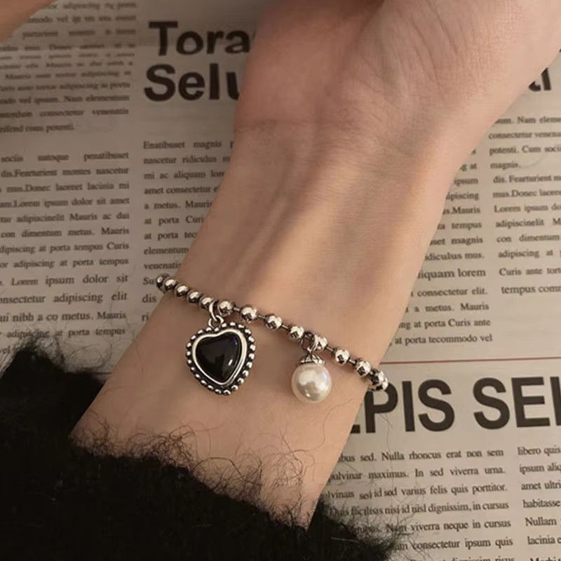 Other Stamp Bead Chain Simple Black Heart Pearl Bracelet Size ONE SIZE - 2 Thumbnail