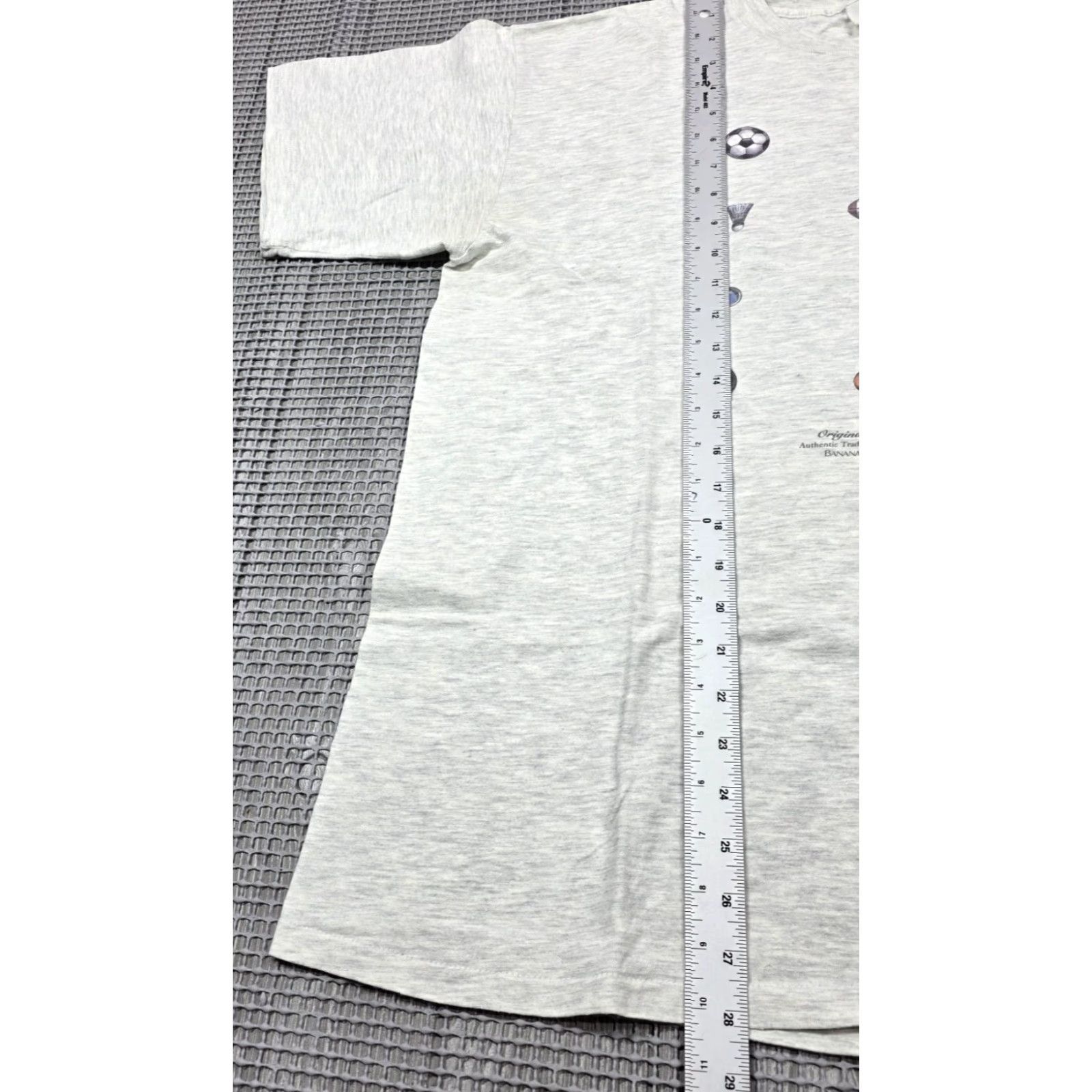 Banana Republic VINTAGE Banana Republic Safari Outdoors Gray T Shirt M Shirt Mens 90s Boxy Graphic Print USA Size US M / EU 48-50 / 2 - 7 Thumbnail