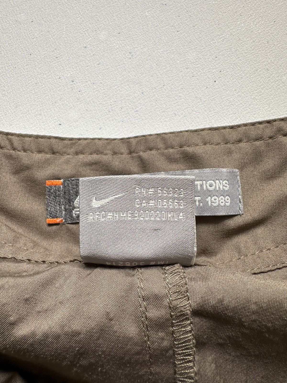 Nike × Nike ACG Vintage Y2k Nike Acg Cargo Shorts Size US 38 / EU 54 - 14 Thumbnail