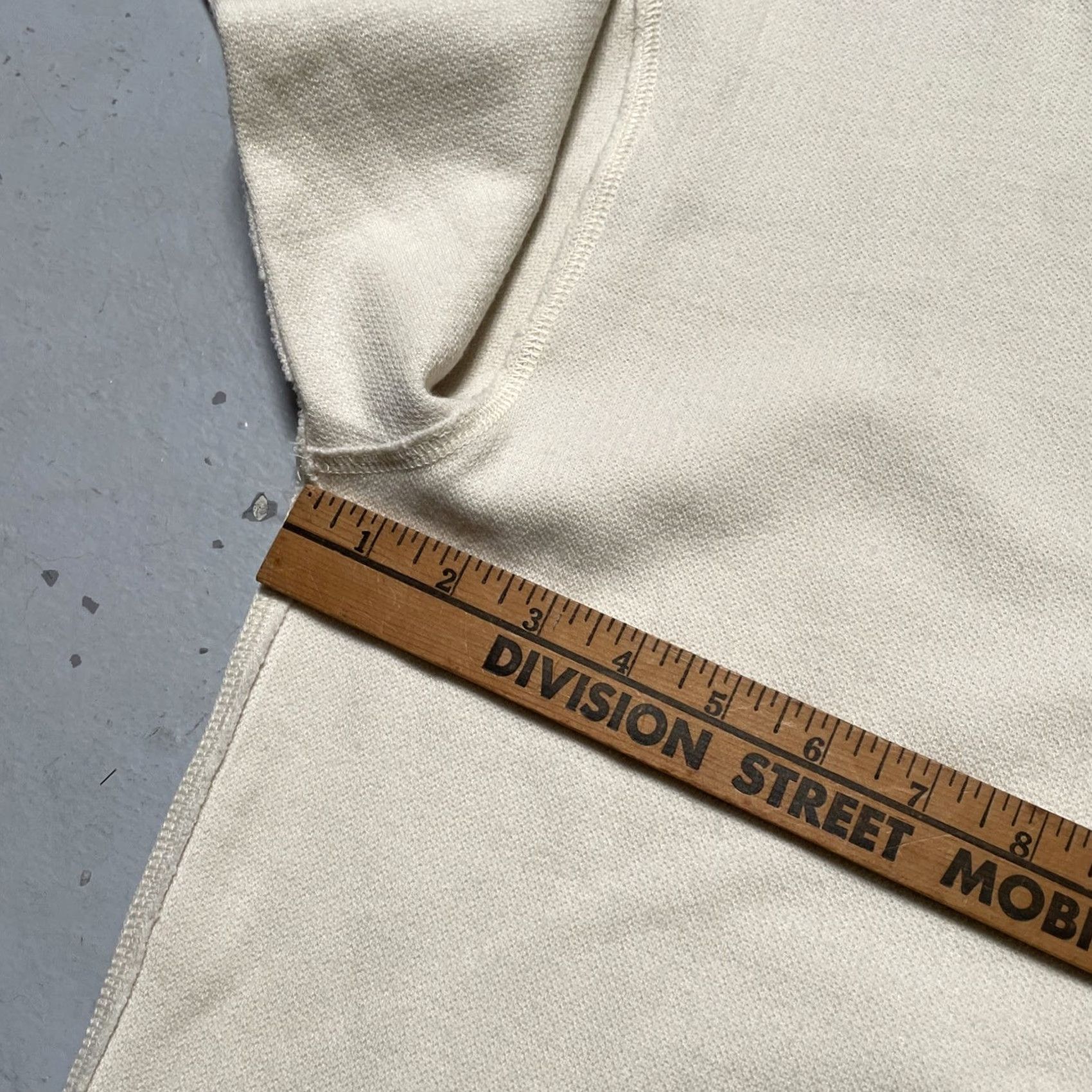 Vintage Tracksmith 2019 FW Merino Wool Blend Knit Leisure Sweatshirt S Unisex Beige Wool Polyester Pullover Vintage? Size US S / EU 44-46 / 1 - 2 Thumbnail