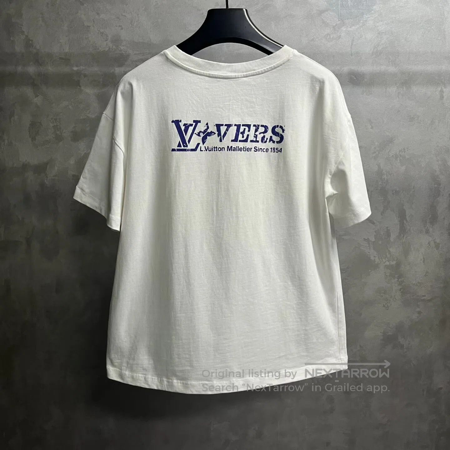 Louis Vuitton Louis Vuitton Solid-colored round-neck printed pattern sho Size US S / EU 44-46 / 1 - 5 Thumbnail