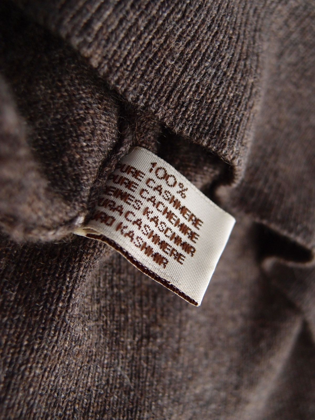 Turnbull & Asser Turnbull & Asser Cashmere V-Neck Jumper Made in Scotland Size US S / EU 44-46 / 1 - 10 Thumbnail