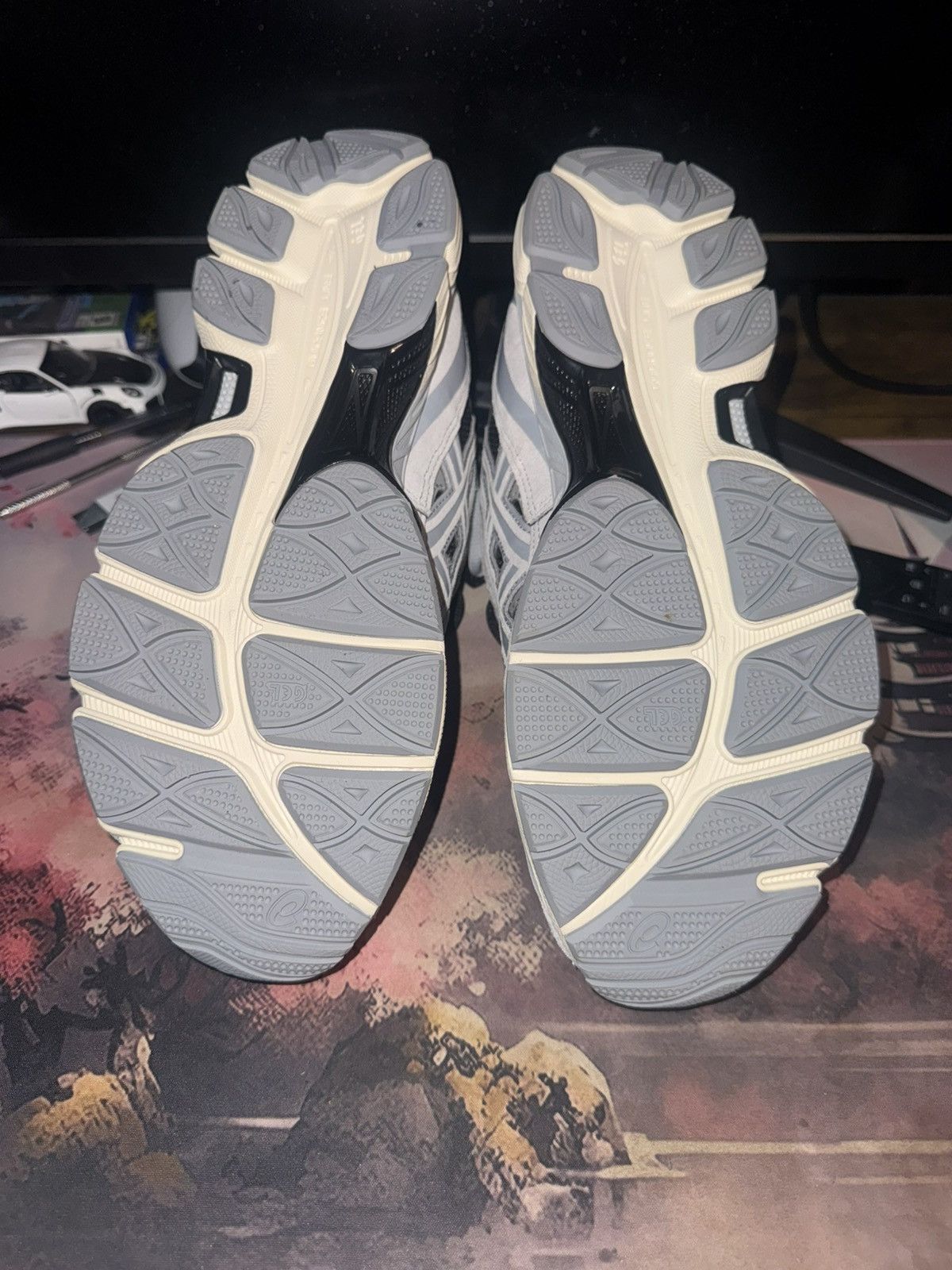 Asics Asics Gel Nyc Size 10 Grey and Black Size US 10 / EU 43 - 5 Thumbnail