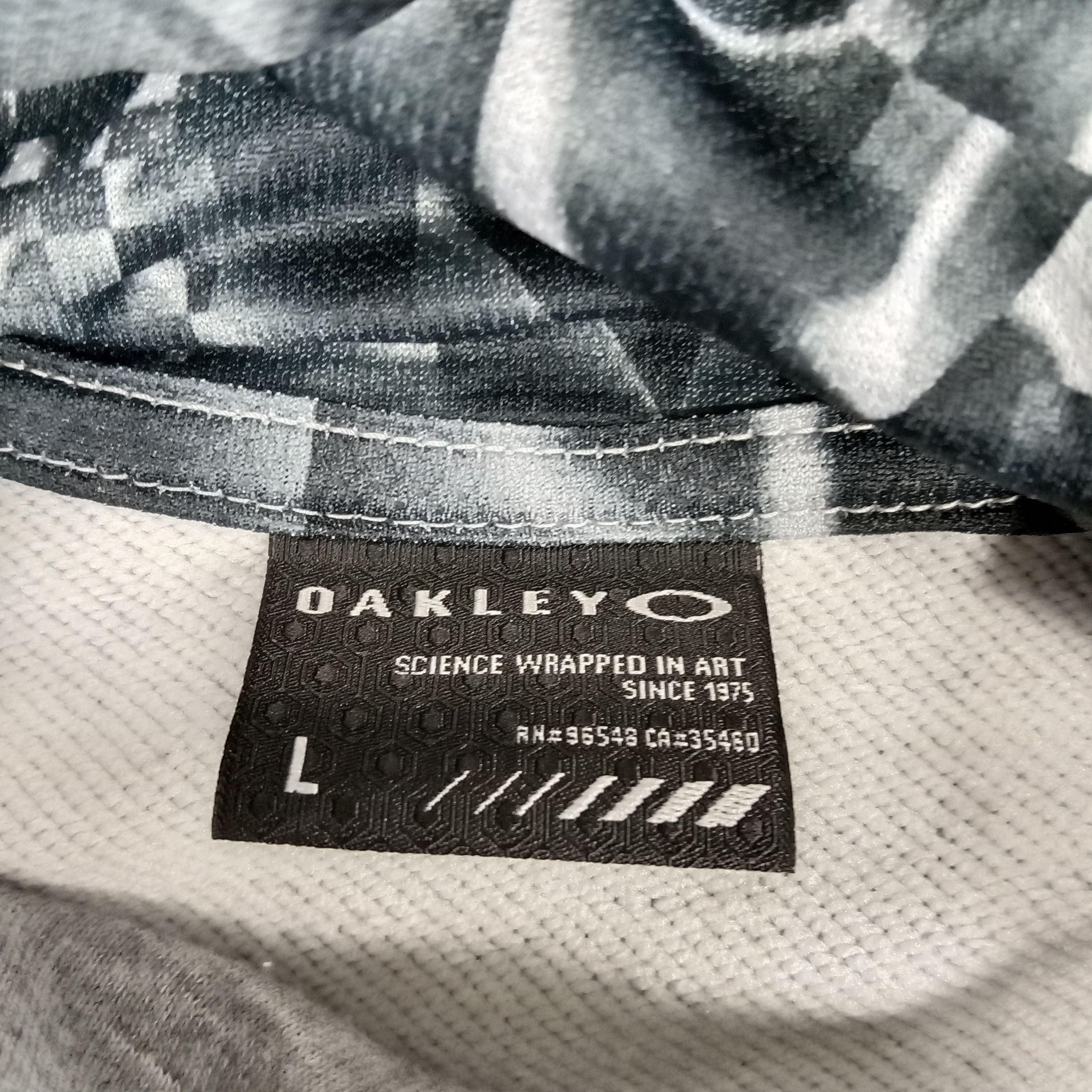 Oakley × Vintage OAKLEY Camo Logo Utility Style Zipper Hoodie Size US M / EU 48-50 / 2 - 12 Thumbnail