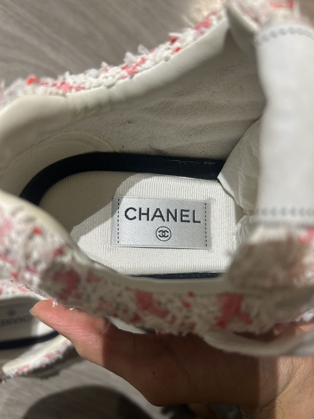 Chanel Chanel trainer CC logo low knit ecru pink white Size US 8 / EU 41 - 9 Thumbnail