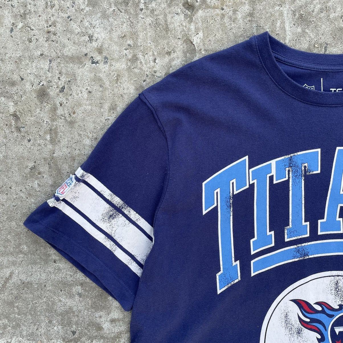 Vintage Vintage T-shirts Titans Big Logo Rugby Y2K Style USA Size US L / EU 52-54 / 3 - 5 Thumbnail