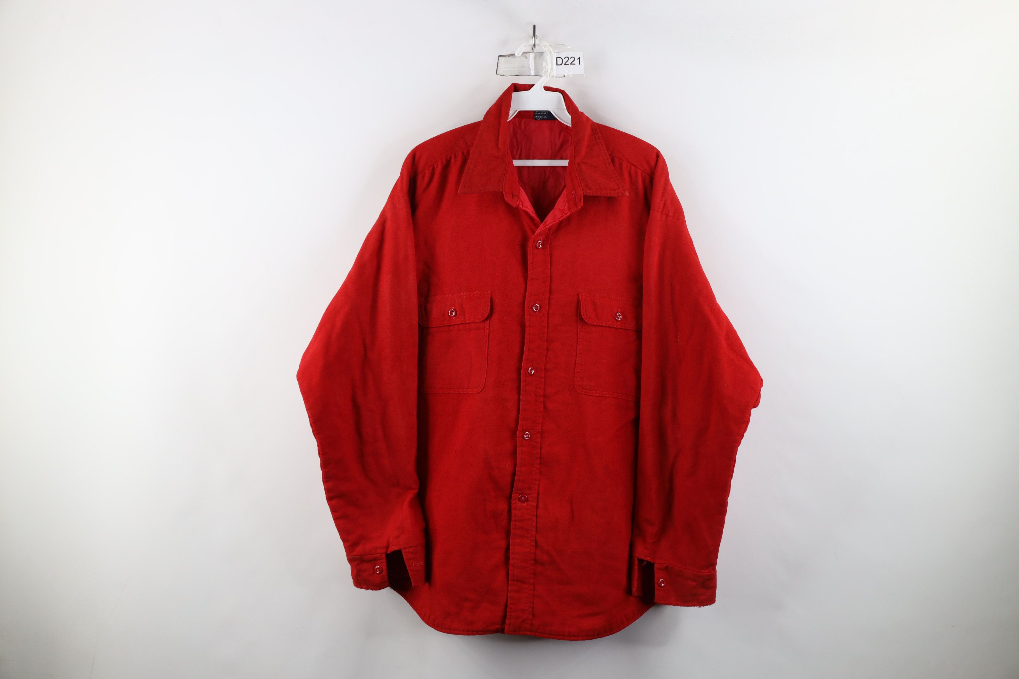 Vintage Vintage 70s Streetwear Quilted Button Shirt Jacket Red USA Size US L / EU 52-54 / 3 - 1 Thumbnail