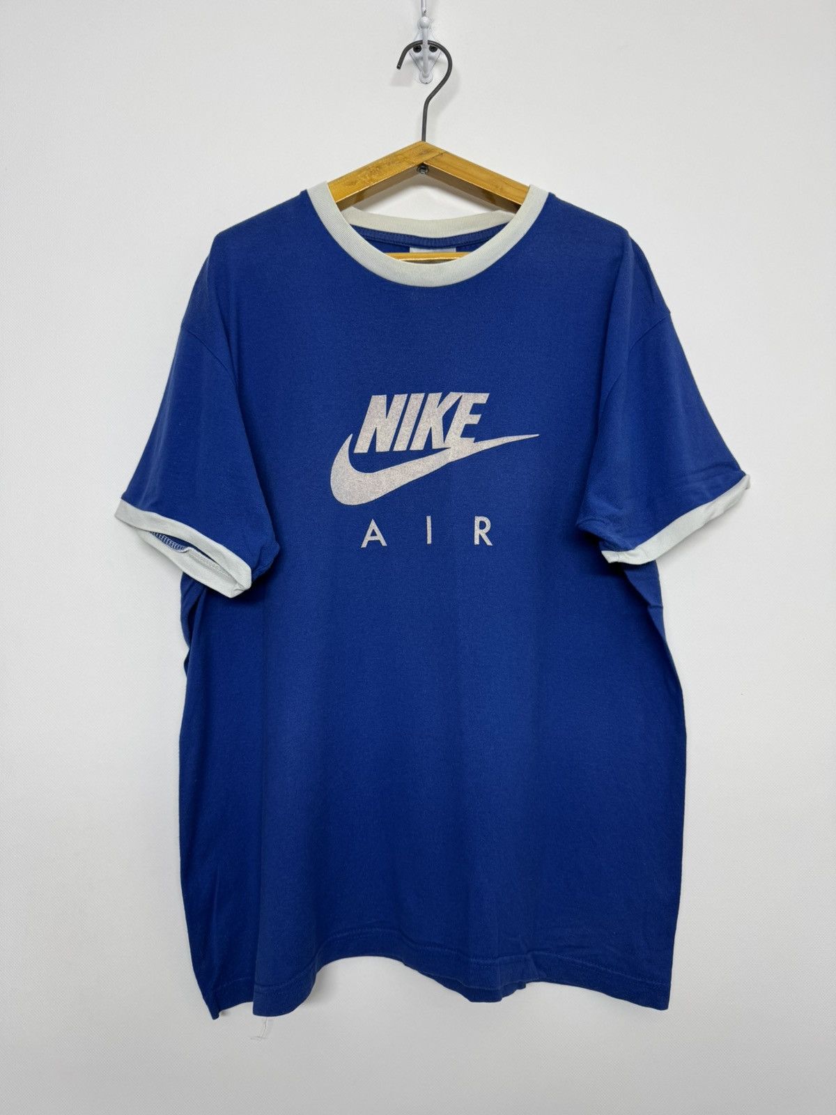 Nike Vintage Y2k Nike Air Big Logo Swoosh T-Shirt Size US XL / EU 56 / 4 - 5 Thumbnail