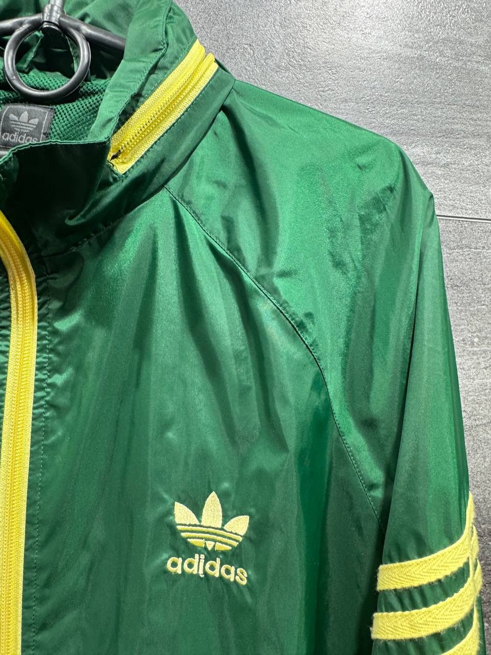 Vintage ADIDAS ADS-200J MENS VINTAGE Y2K WINDBREAKER JACKET HOODED Size US L / EU 52-54 / 3 - 2 Thumbnail