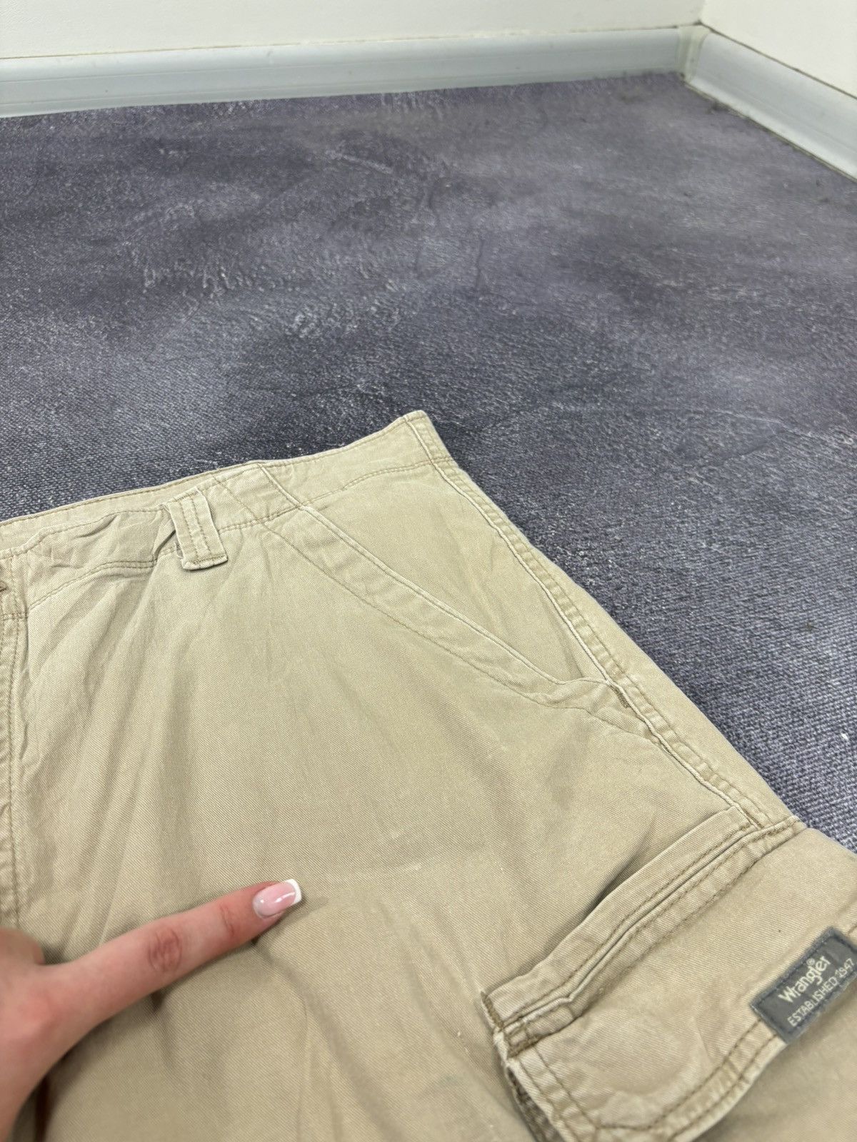 Vintage Vintage Wrangler Y2K Utility Hype USA Baggy Cargo Shorts Size US 40 / EU 56 - 7 Thumbnail
