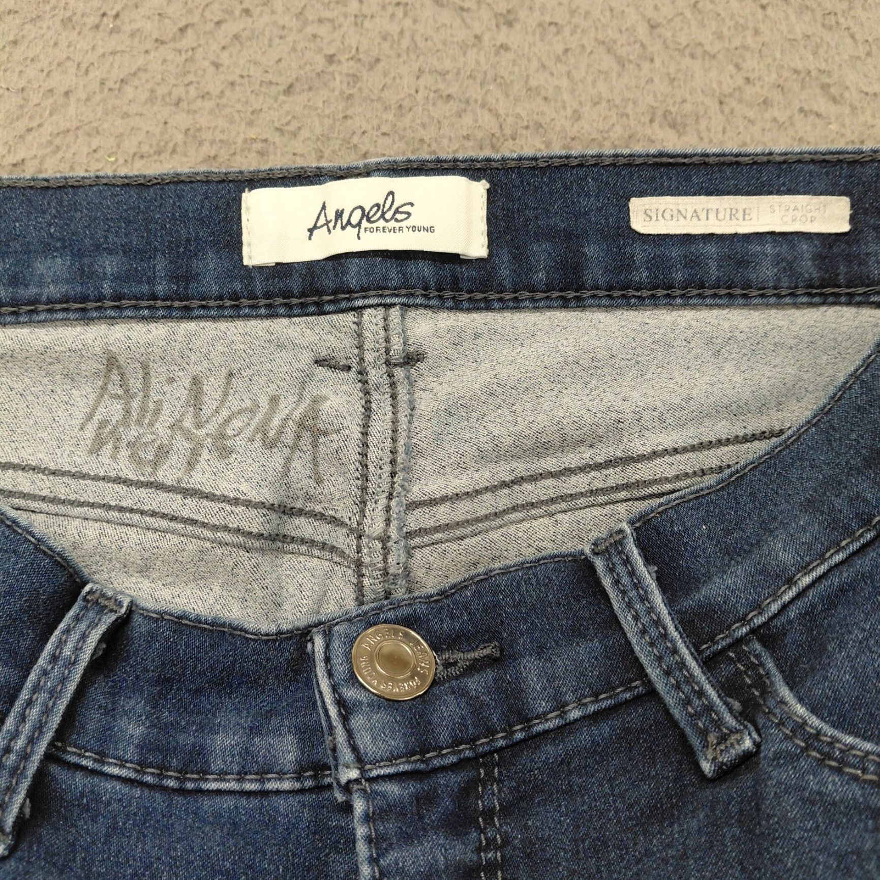 Vintage Angels Forever Young Capri Jeans Women Size 8 Signature Straight Crop Denim Comfort Casual Travel Summer 90s Bohemian Size 30" / US 8 / IT 44 - 5 Thumbnail