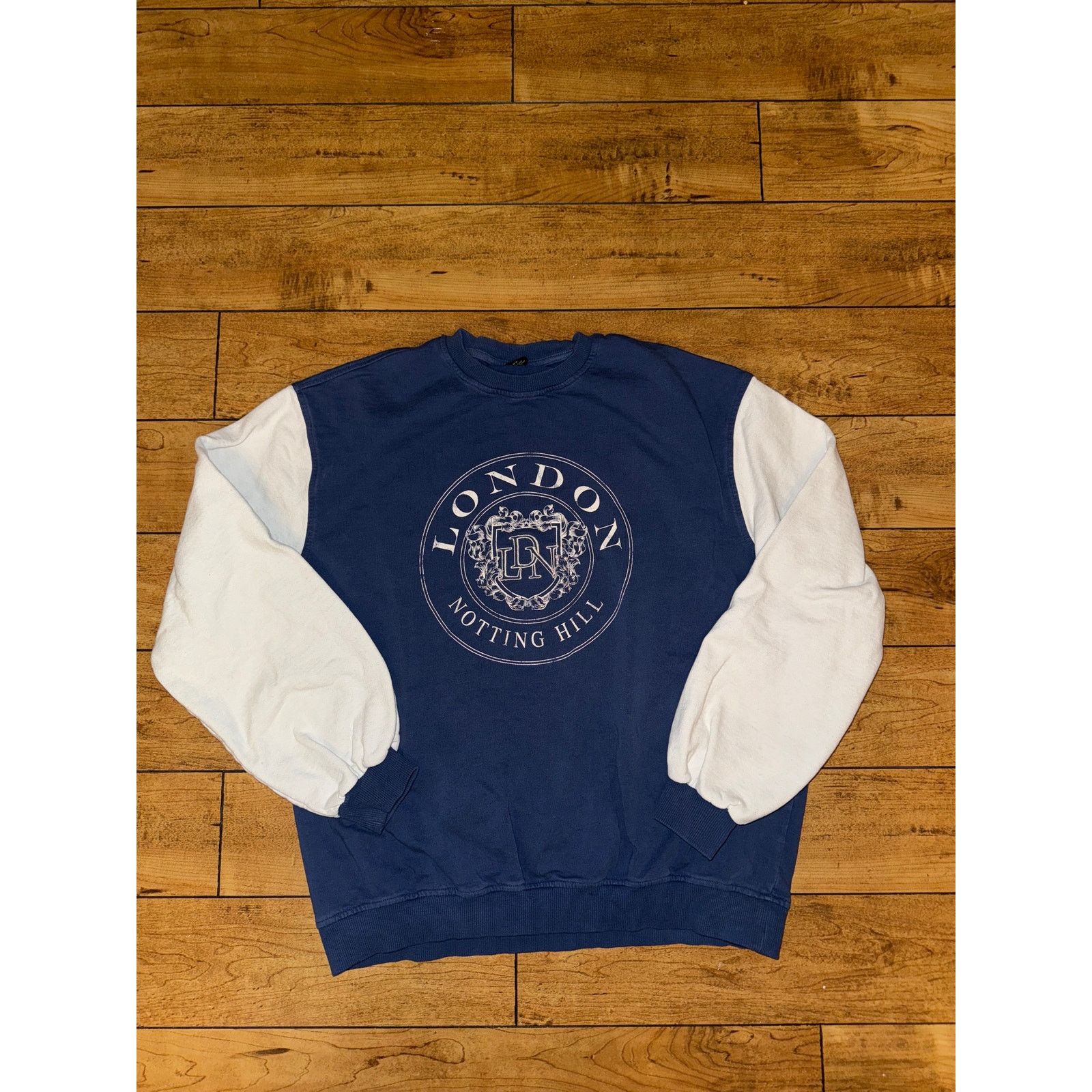 Japanese Brand × Vintage Urban Outfitters London Notting Hill Crewneck Medium 22x25 Size US M / EU 48-50 / 2 - 1 Thumbnail