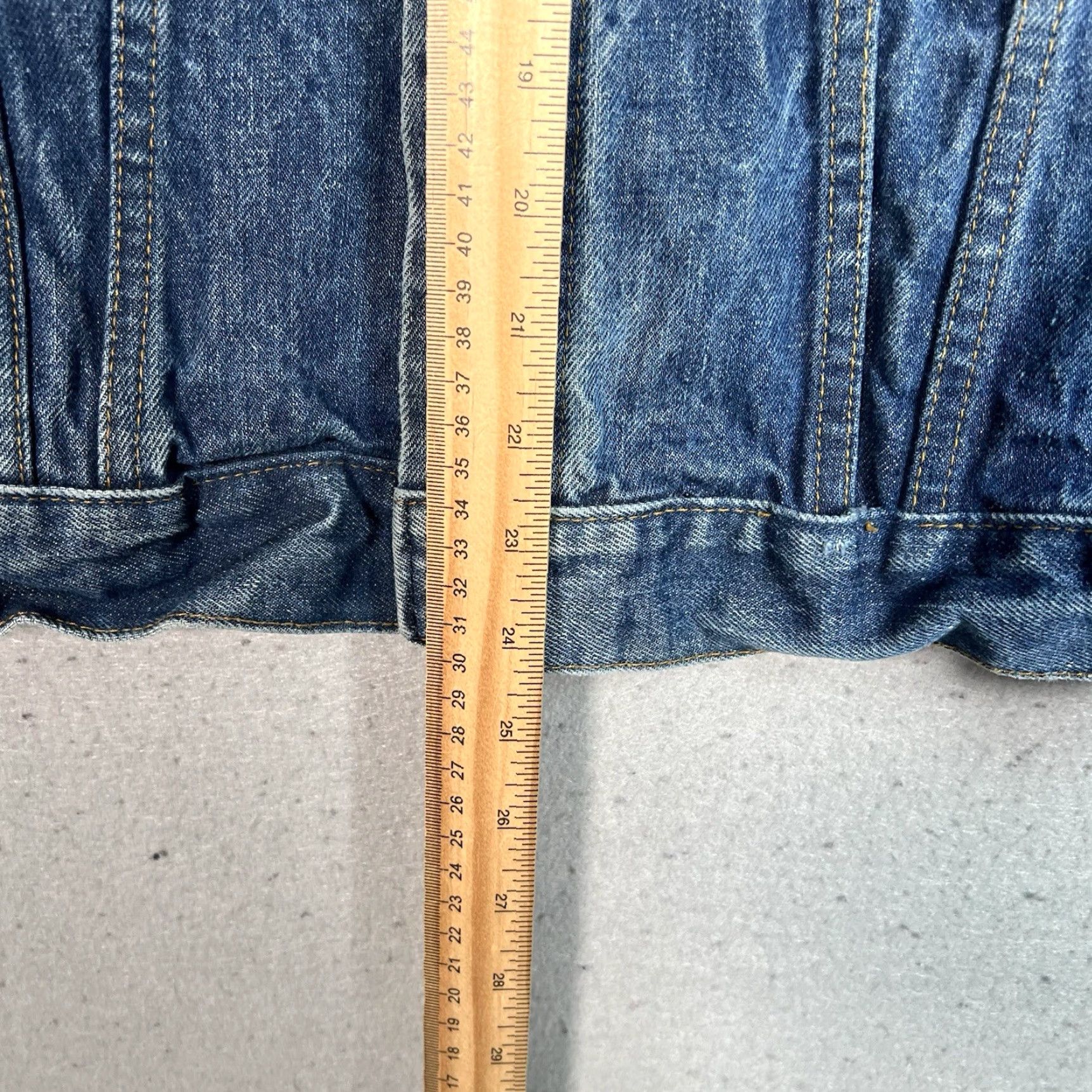 Vintage VINTAGE Montgomery Ward Denim Trucker Jacket Adult Small Blue Mens Size US S / EU 44-46 / 1 - 3 Thumbnail