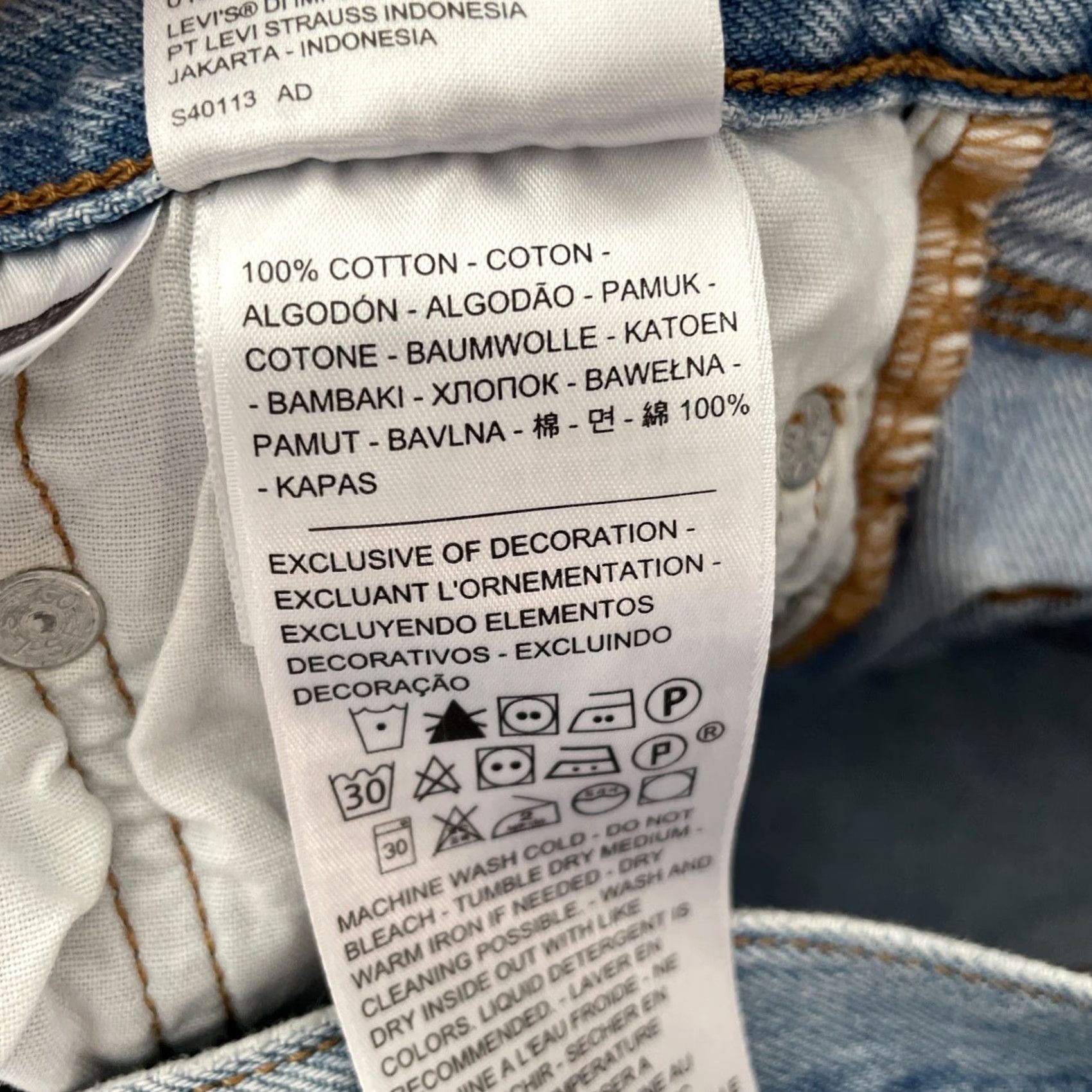 Levi's VINTAGE Levi’s 501 Cut Off Shorts Women 27 Denim Blue 5-Pocket Mid Rise Light Wash 90s Grunge Cowboy Western Casual Mens Womens Boys Girls? Size 27" / US 4 / IT 40 - 6 Thumbnail