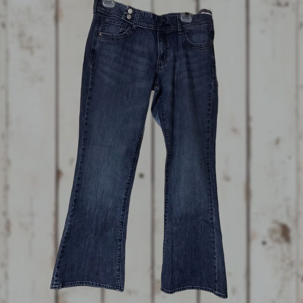 Old Navy Old Navy The Flirt Mid-Rise Wide-Leg Jeans Womens Size 12R Light Wash Blue Size 34" / US 12 / IT 48 - 1 Thumbnail