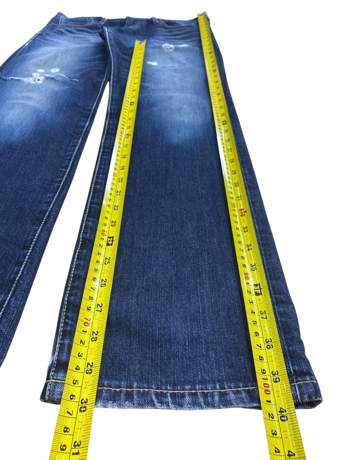 Levi's Levi’s Strauss & Co Faded Blue Wash Style Ripped Jeans Size US 32 / EU 48 - 8 Thumbnail