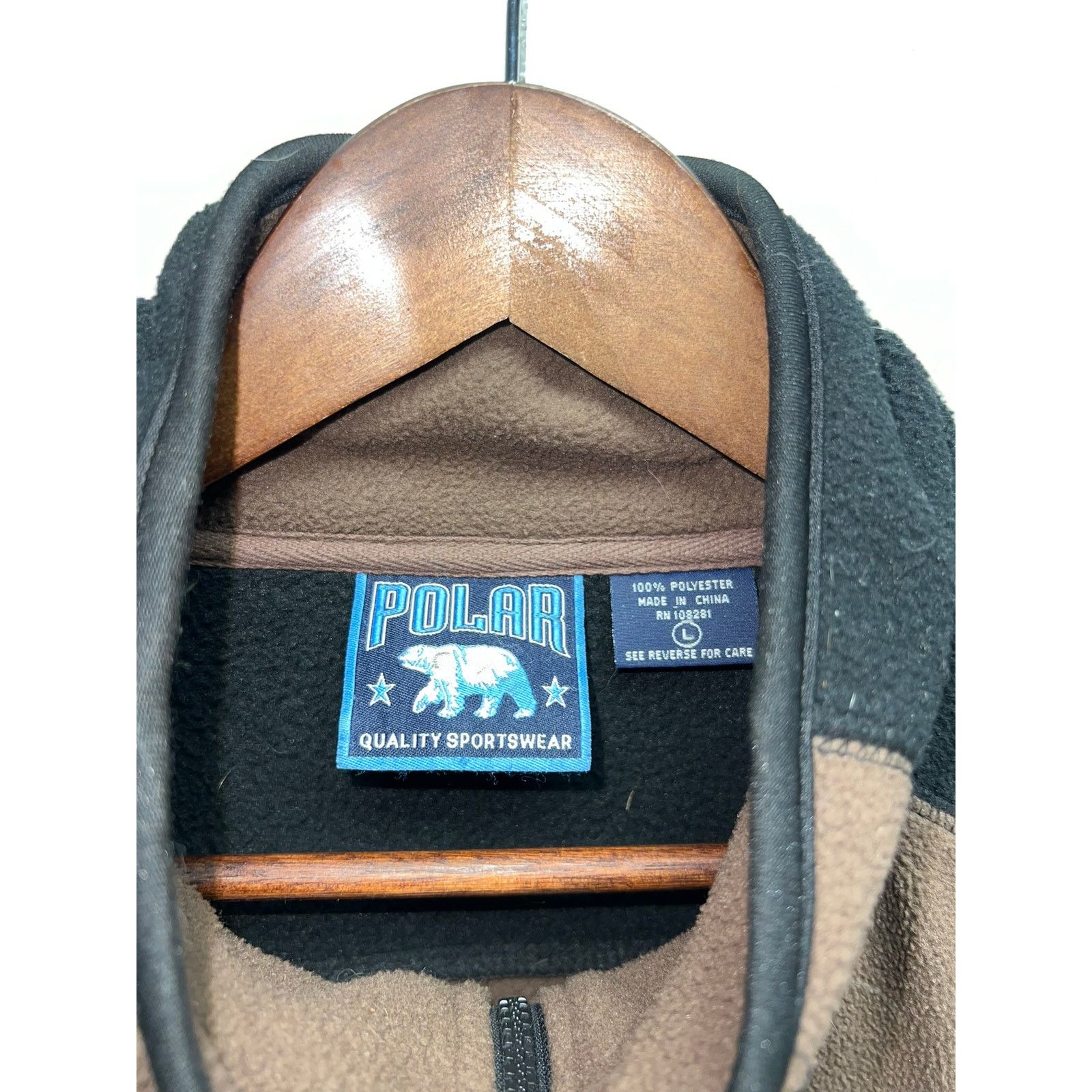 Vintage Vintage Alaska Brown Fleece Jacket Sweatshirt White Pass L Size US L / EU 52-54 / 3 - 5 Thumbnail