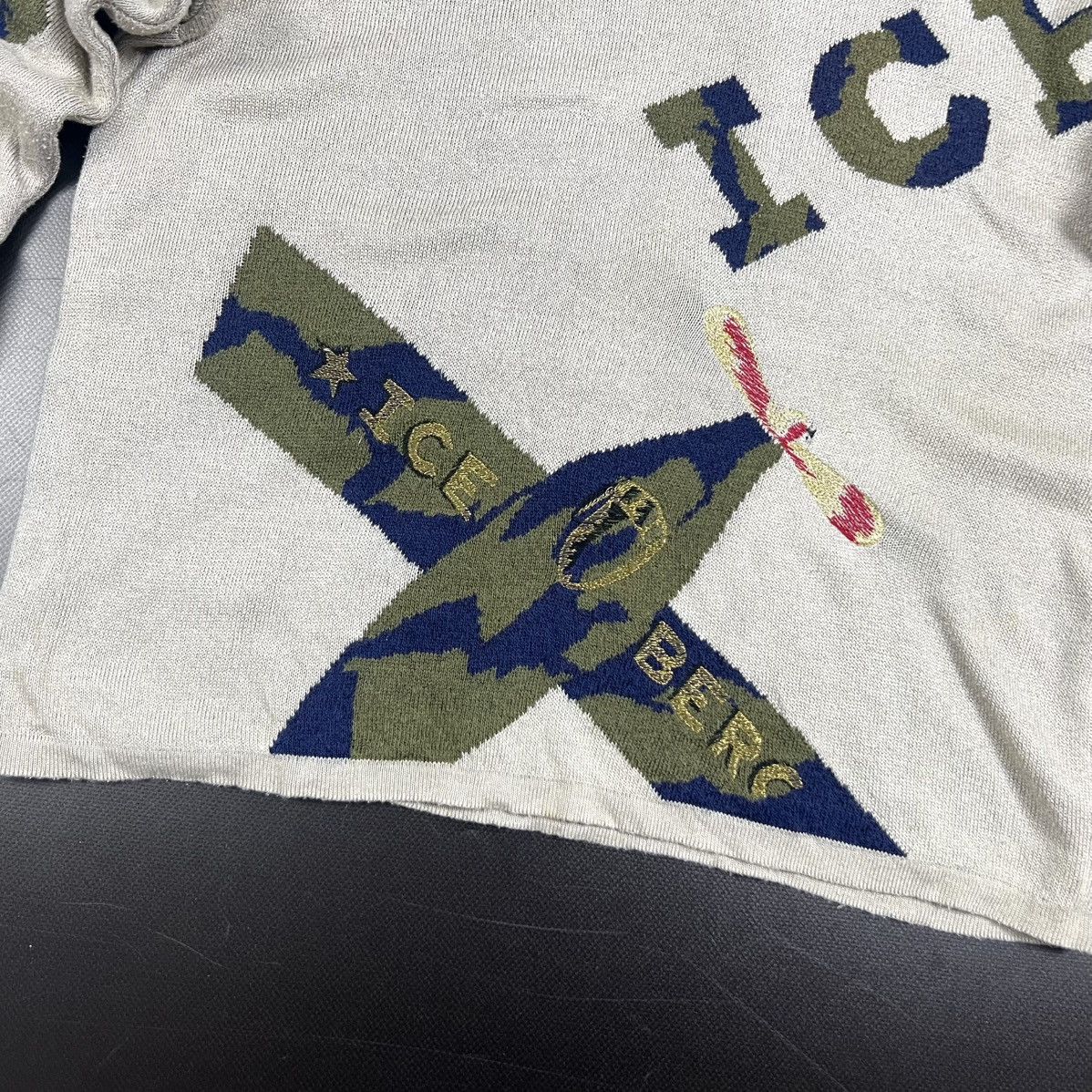 Iceberg × Vintage Vintage Iceberd Airplane Embroidered Logo Sweater Size S Size US XS / EU 42 / 0 - 9 Thumbnail