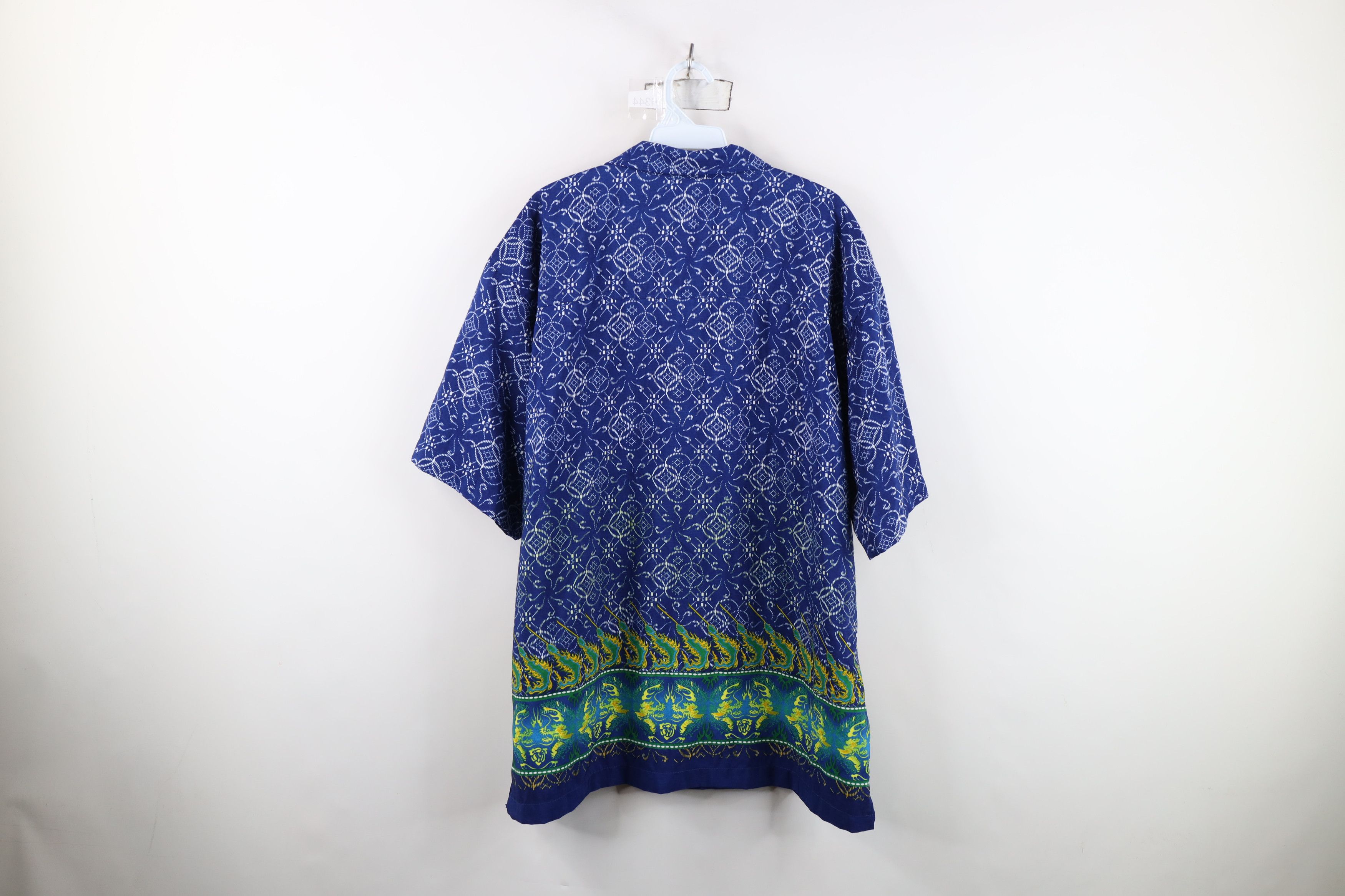 Vintage Vintage Y2K Streetwear Geometric Camp Collar Button Shirt Size US L / EU 52-54 / 3 - 9 Thumbnail
