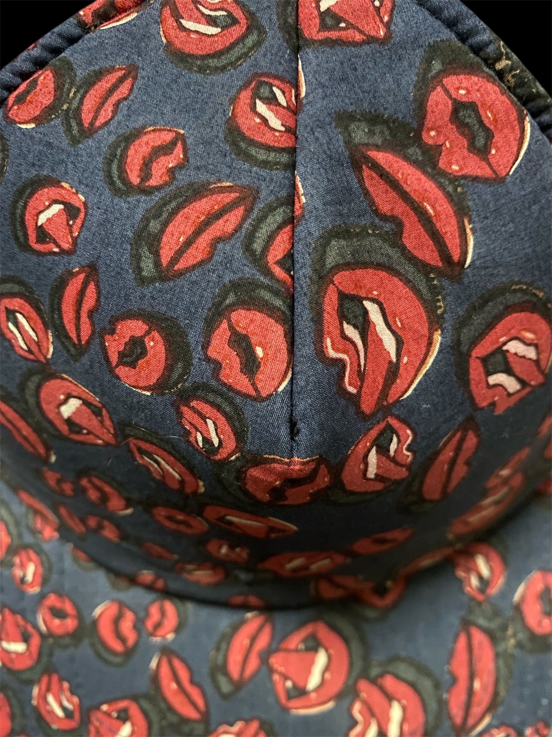Jun Takahashi RARE Archive Jun Takahashi Undercover Fullprint Lips Trucker Size ONE SIZE - 7 Thumbnail