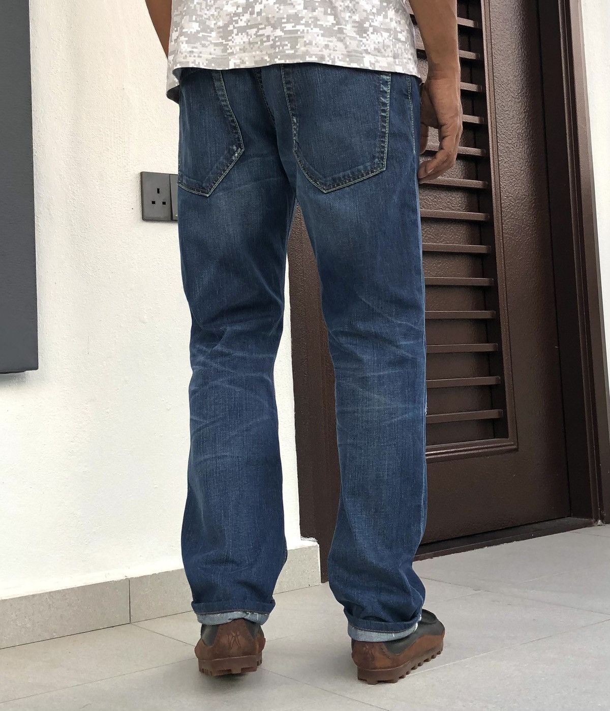 Hugo Boss Hugo Boss Straight Cut Denim Pants Size US 34 / EU 50 - 6 Thumbnail