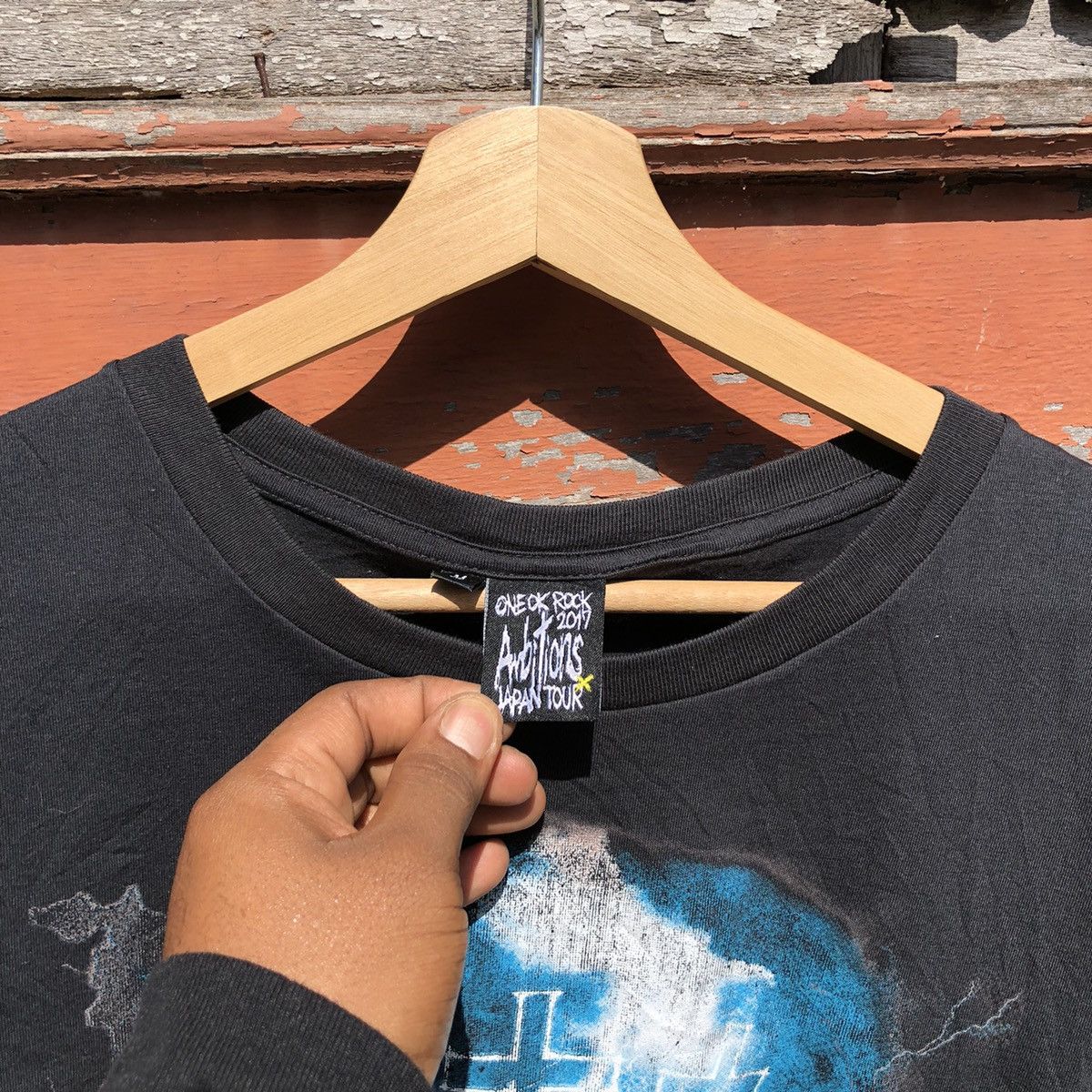 Band Tees Vintage y2k Ambitions Japan Tour 2017 Tshirt Size US M / EU 48-50 / 2 - 5 Thumbnail