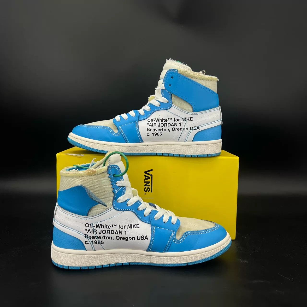 Nike Jordan 1 UNC 40.5 (worn 2-3x, original box) Size US 7.5 / EU 40-41 - 2 Thumbnail