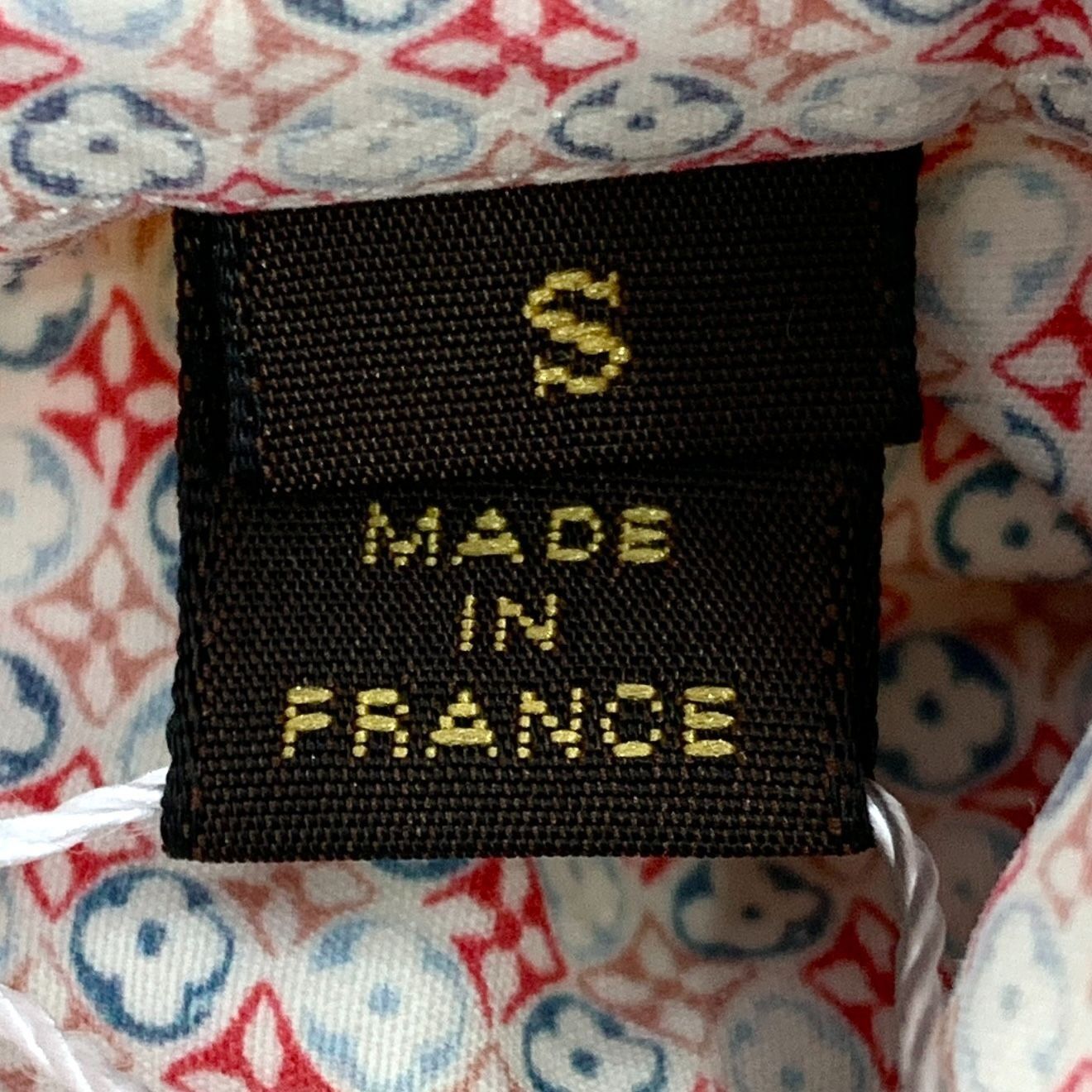 Louis Vuitton Louis Vuitton Mens Short Sleeve Button-Up Shirt Size US S / EU 44-46 / 1 - 7 Thumbnail