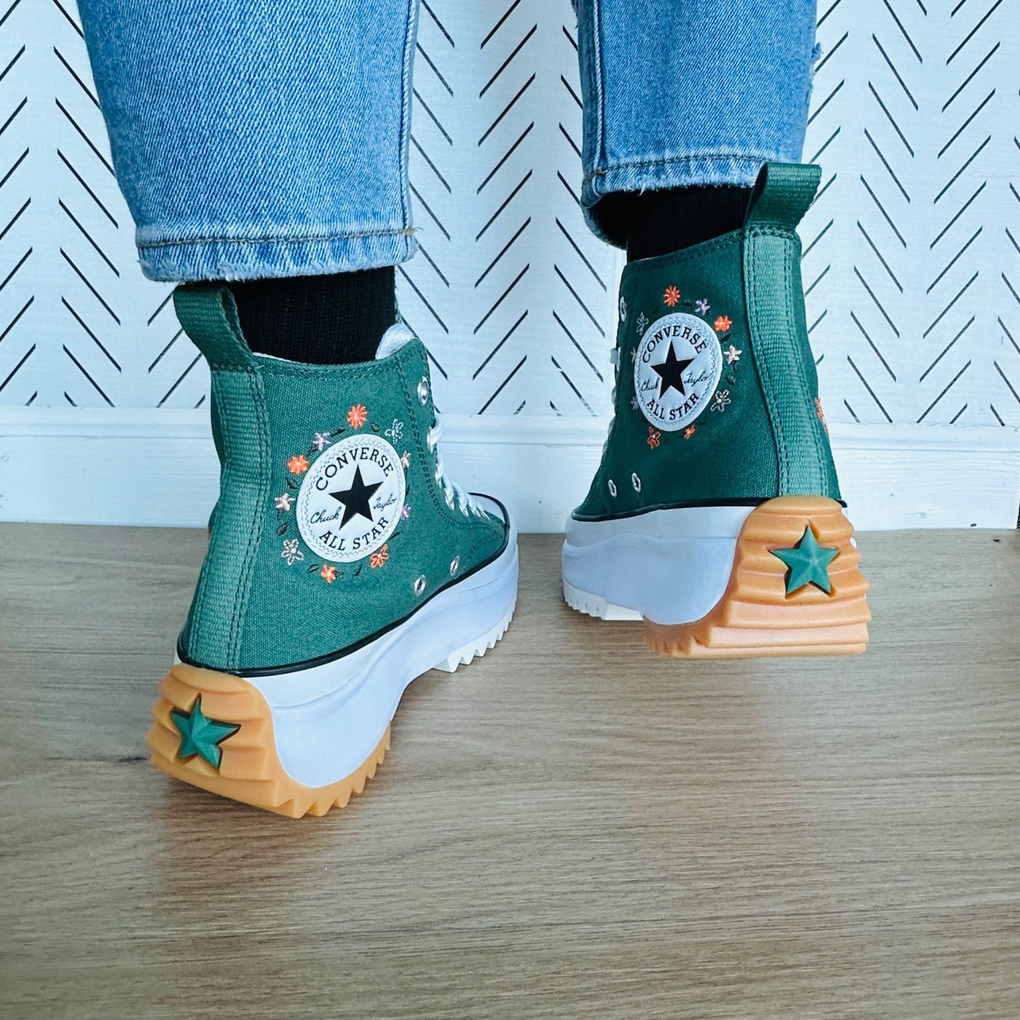 Converse ⭐Converse Run Star Hike Hi Platform 6.5 Women Shoes Floral G Size US 6.5 / IT 36.5 - 5 Thumbnail