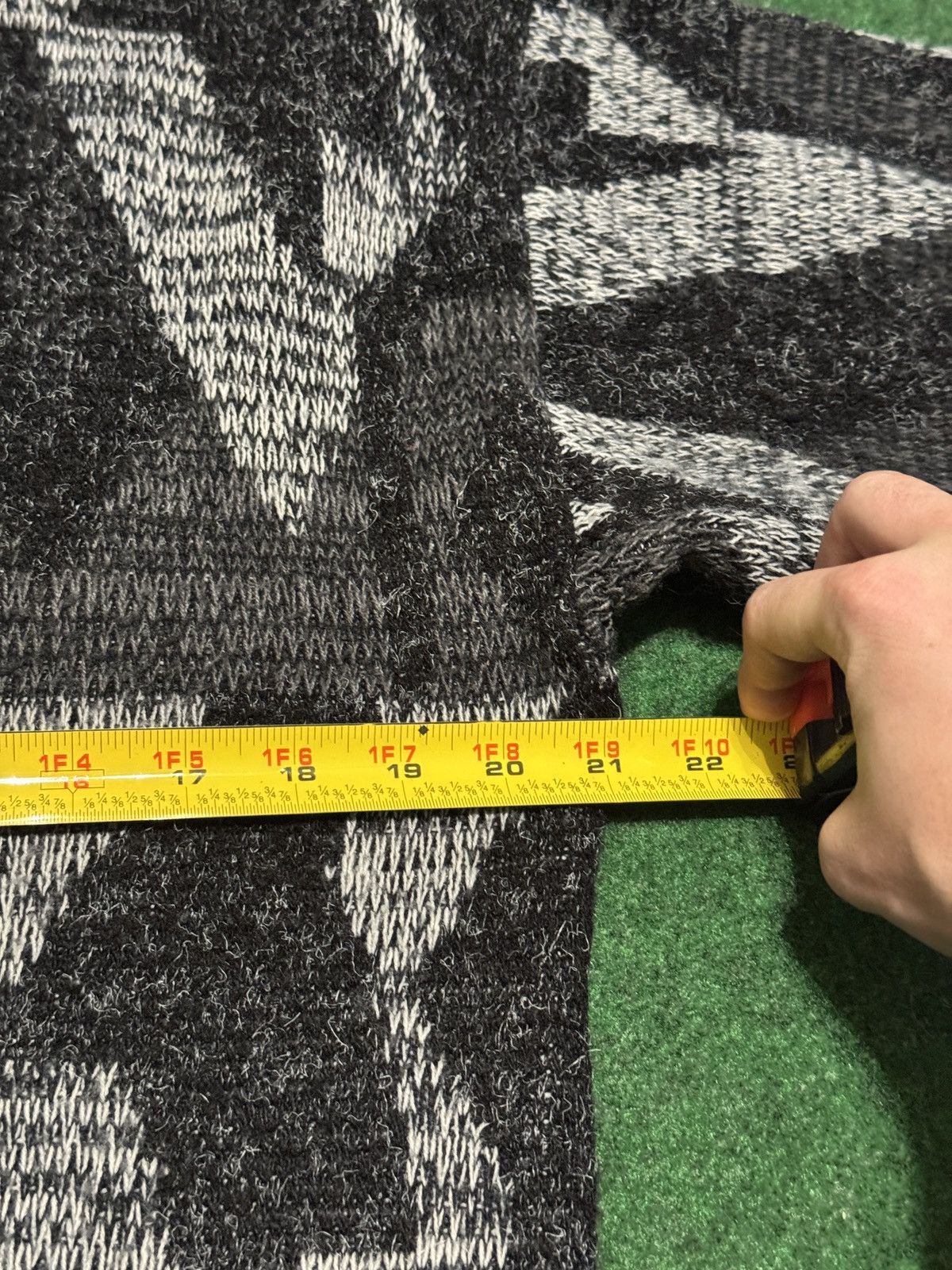 Robert Bruce Vintage 80s 90s Geometric Large Black Cardigan Sweater Size US L / EU 52-54 / 3 - 4 Thumbnail