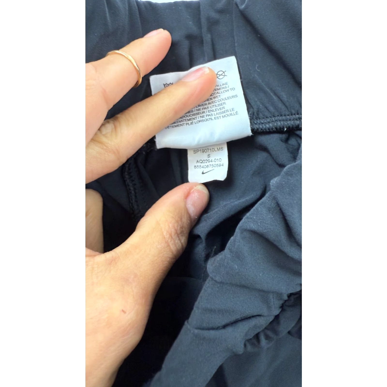 Nike Nike Pants Womens Small Black Track Dri Fit Windbreaker Elastic Waist Pull On Size 28" / US 6 / IT 42 - 6 Thumbnail