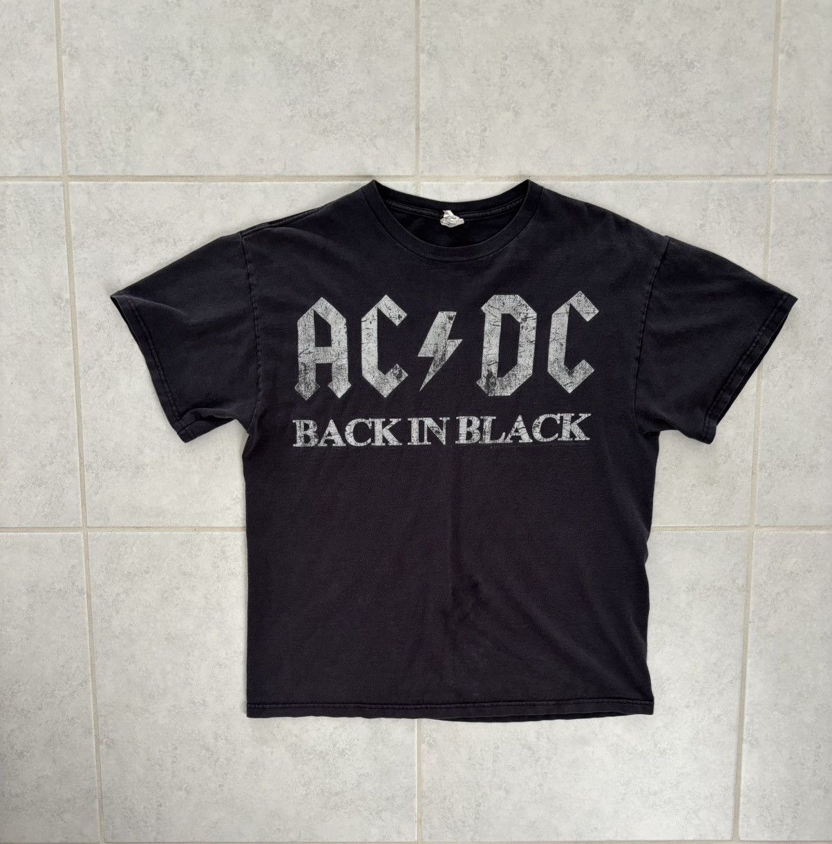 Band Tees Vintage AC/DC Back In Black Tee Size US L / EU 52-54 / 3 - 1 Thumbnail