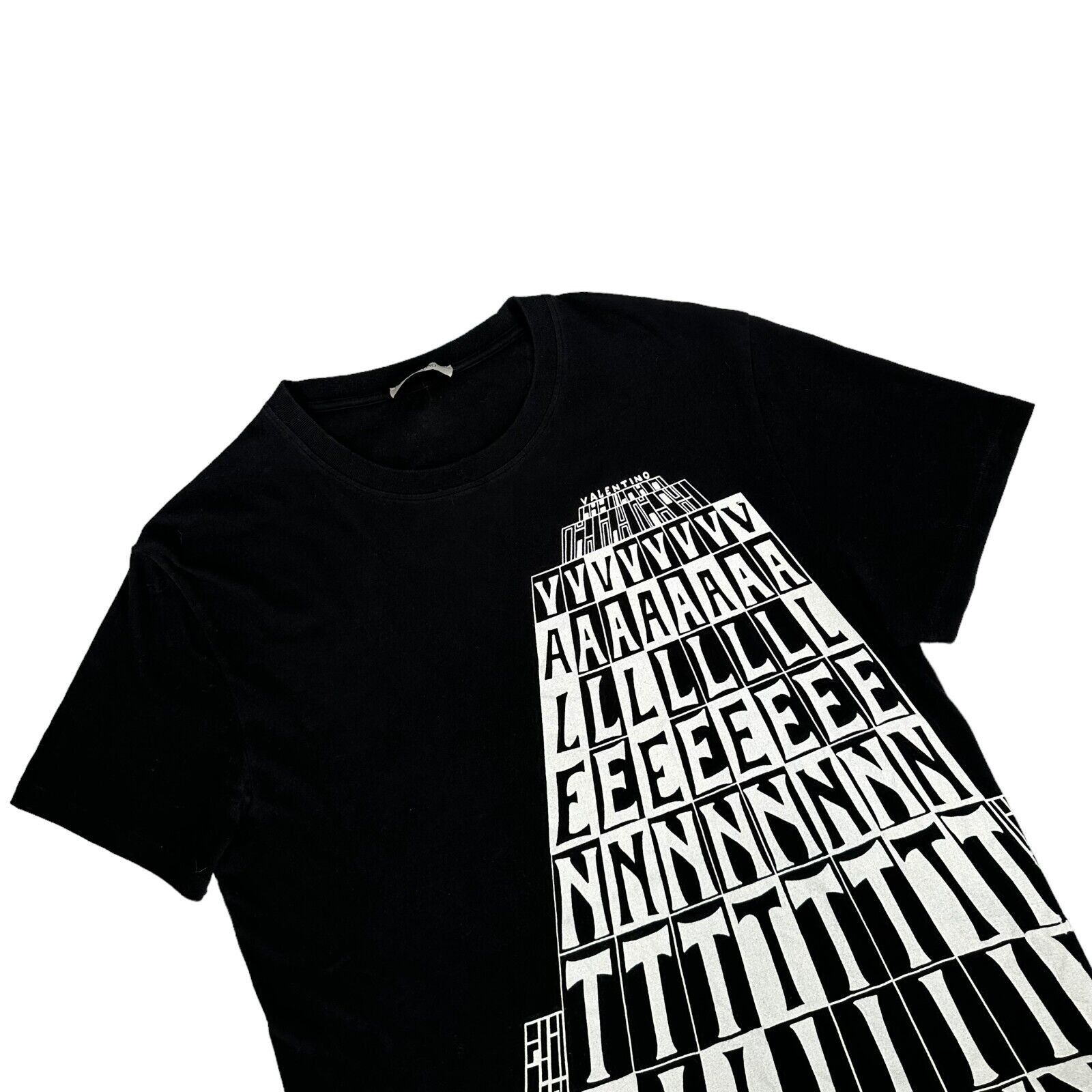Valentino Valentino Size L T-shirt Black Skyscraper Graphic Logo Tee Size US L / EU 52-54 / 3 - 7 Thumbnail