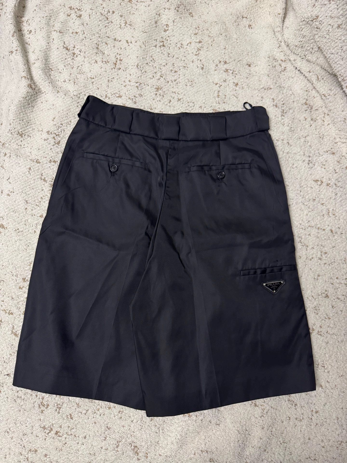 Prada Prada New Without Tags 38 Shorts Size 26" / US 2 / IT 38 - 1 Thumbnail