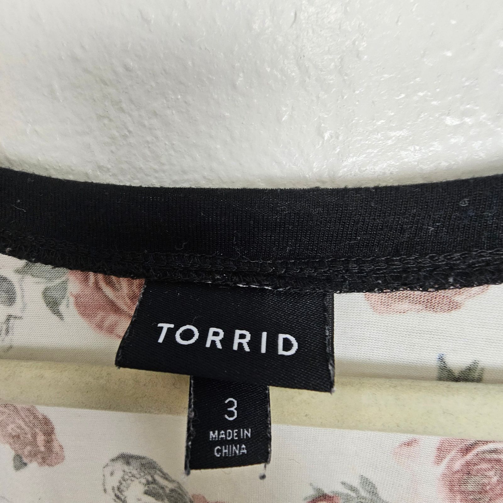 Corridor Torrid Blouse Skull Floral Print Tshirt 3/4 Sleeve Round 3X Size 3XL / US 20-22 - 6 Thumbnail