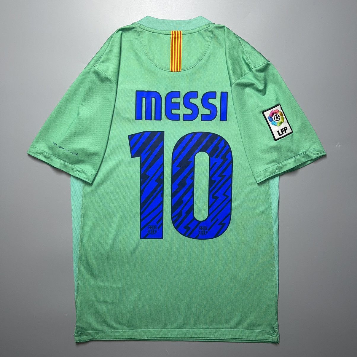 BARCELONA NIKE 2010/2011 FOOTBALL AWAY JERSEY #10 MESSI