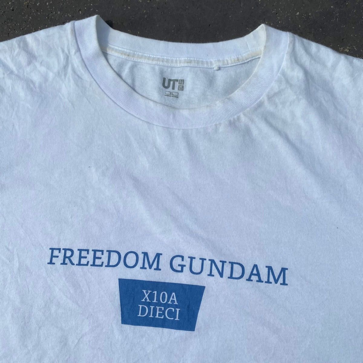 Uniqlo RARE ‼️ Gundam Size US XL / EU 56 / 4 - 3 Thumbnail